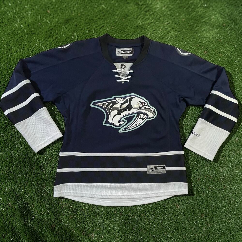 Reebok Nashville Predators Navy Blue Alternate NHL Hockey Jersey Womens Medium